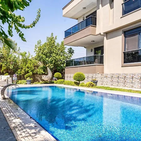 Lux Villa W Balcony Pool Sauna Garden In Antalya